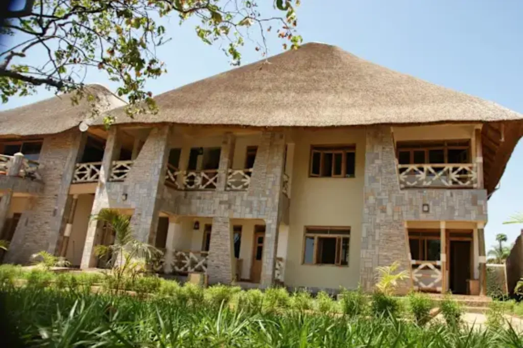 Baker’s Fort Hotel (1)