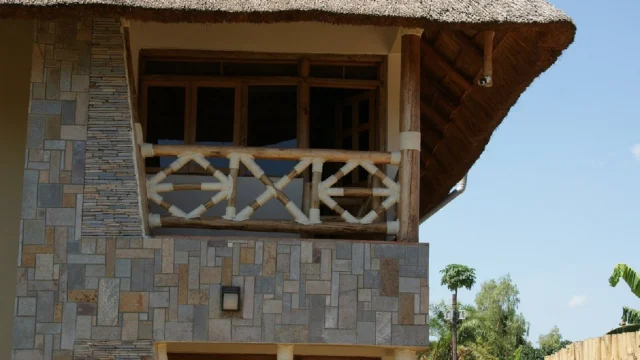 Baker’s Fort Hotel (4)