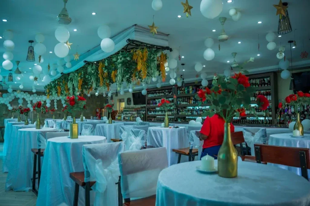 Kweyo Village Shoppers (1)