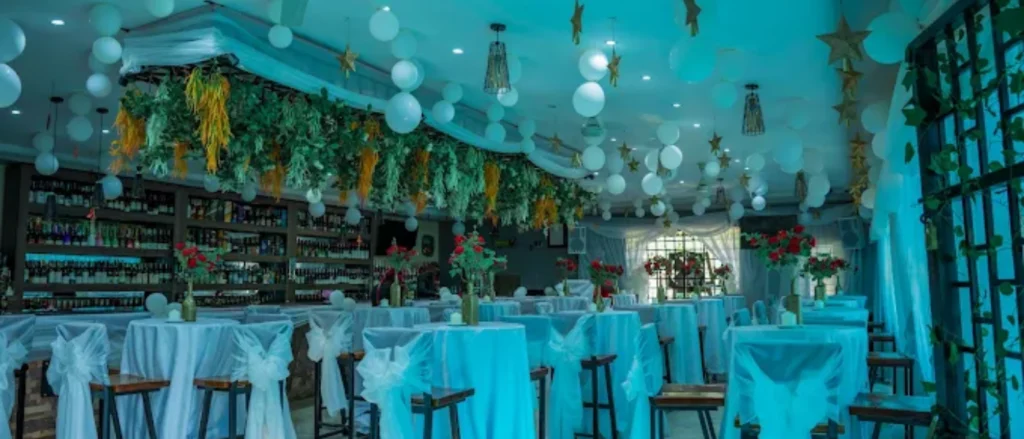 Kweyo Village Shoppers 